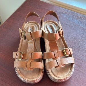 Women's Euro Soft by Sofft Sandals